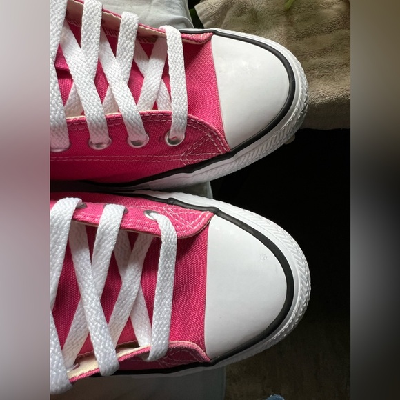 Converse All Star Chuck Taylor Hot Pink 💞Low Top Sneakers Womens 11.5 Mens 9.5 - Picture 11 of 16